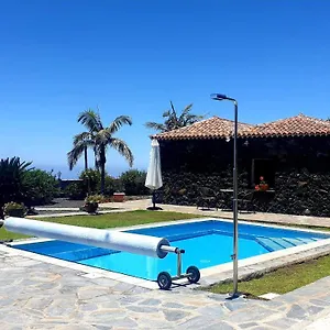 climatized-pool-free-wifi-casa-rural-las-pareditas.in-canary-islands.com/